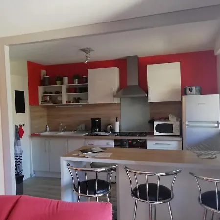 Apartament 3 Pieces Cosy Avec Parking Proche Centre